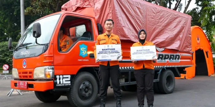 Pemkot Surabaya Kirim 2,2 Ton Beras dan Donasi Rp194,9 Juta untuk Korban Bencana di Sumatera Pemkot Surabaya Kirim 2,2 Ton Beras dan Donasi Rp194,9 Juta untuk Korban Bencana di Sumatera