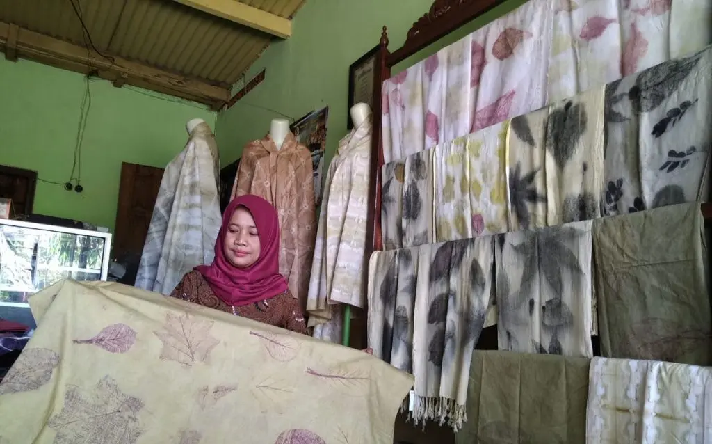 Batik Ecoprint, Inovasi Ramah Lingkungan Kian Diminati