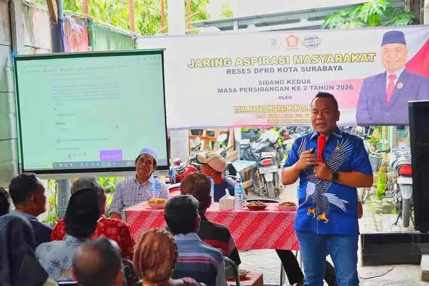 Cak Yebe Serahkan Bantuan dan Sosialisasi DTSEN