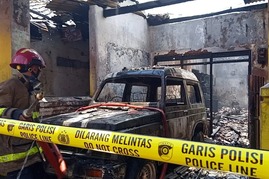 Ganti Oli Picu Kebakaran Mobil dan Rumah