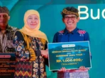 Khofifah Serahkan Apresiasi Seniman dan WBTB