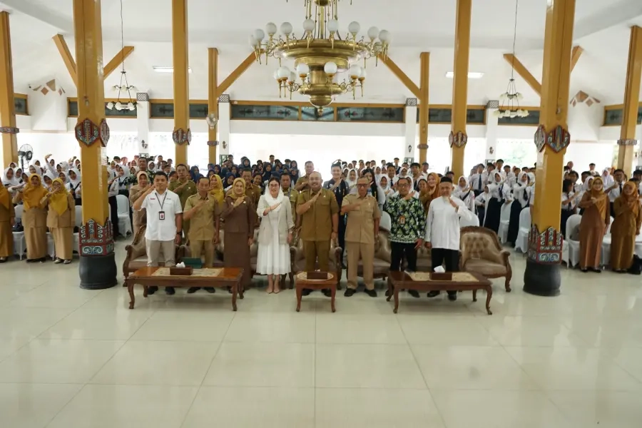 OJK Kediri Edukasi Keuangan Syariah Pelajar Ngawi