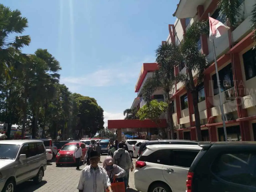 Relokasi Poli Eksekutif Soebandi Dipersoalkan