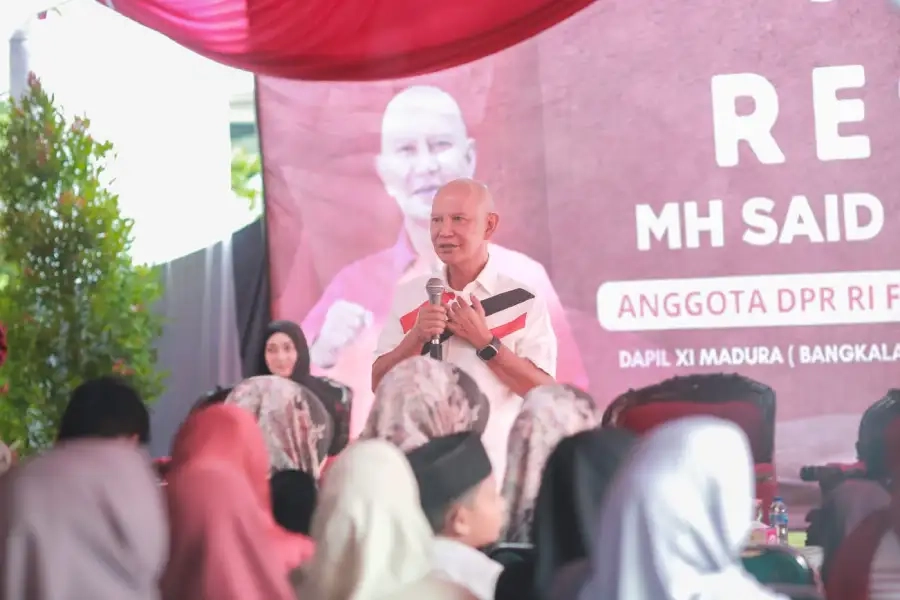 Said Abdullah Salurkan Modal UMKM di Sumenep