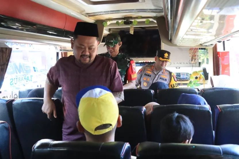 750 Warga Gresik Mudik Gratis, 15 Bus Diberangkatkan