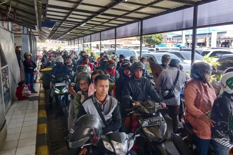 ASDP Prioritaskan Motor, Arus Balik Ketapang Padat