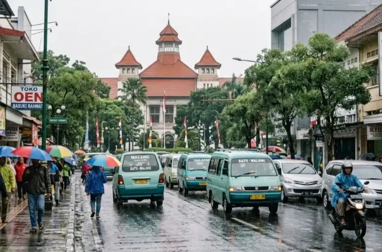 Hujan Siang Ancam Aktivitas Malang Raya
