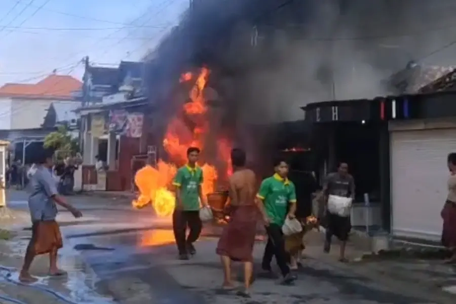 Kebakaran Gresik, Dugaan Kelalaian Penanganan BBM