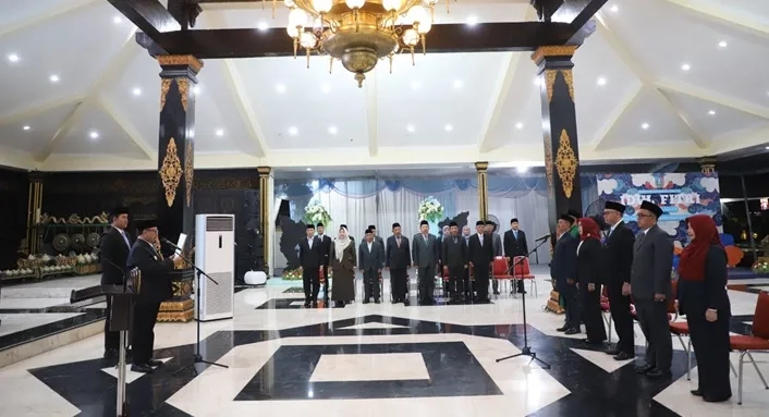 Lima Pejabat Jombang Dilantik, Seleksi Disorot Transparansi