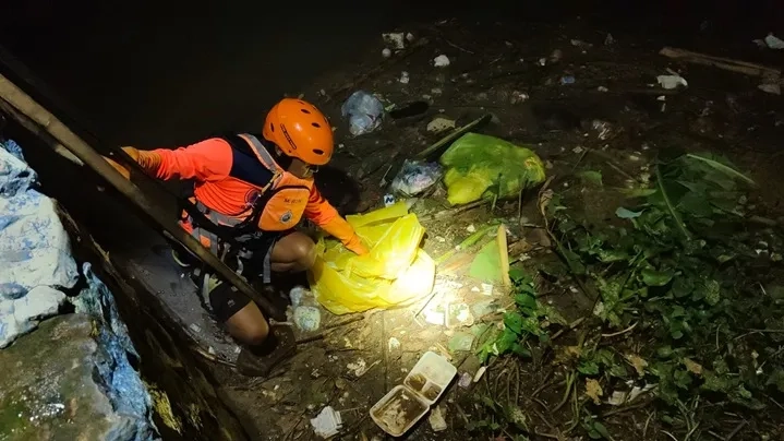 Mayat Bayi Mengapung di Sungai Budug Jombang