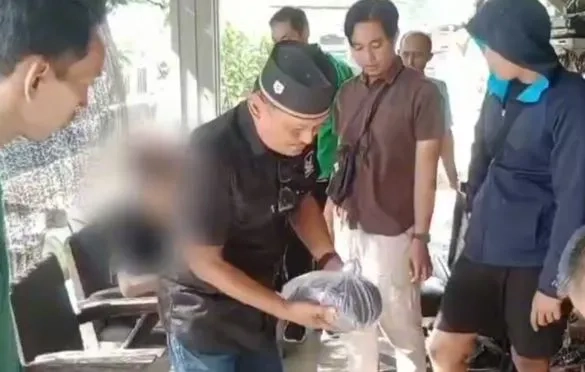 Pelajar SMA Blitar Ditangkap Jual Bubuk Petasan