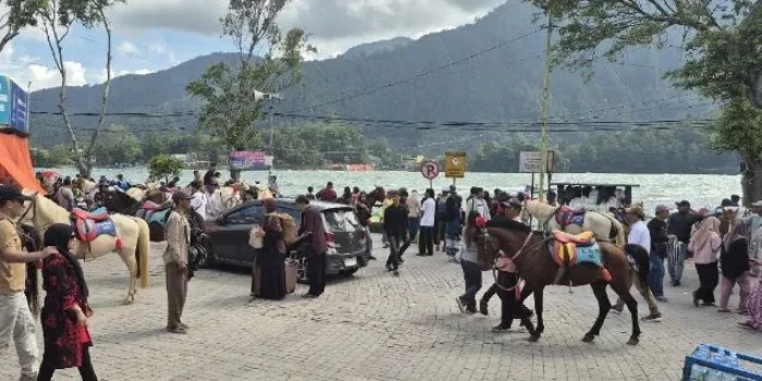 Pengamanan Sarangan Diperketat, Lonjakan Wisatawan Diwaspadai