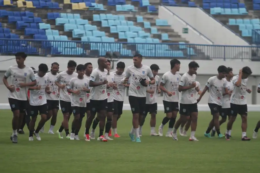 Persela Lamongan Tetap Latih Pemain Selama Ramadan