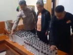 Polisi Jombang Sita 876 Botol Arak Bali Ilegal