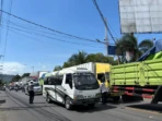 Antrean Ketapang Lumpuhkan Logistik, Sopir Merugi