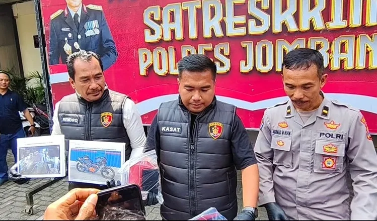 Cemburu Berujung Maut, Mayat Bugil Terungkap