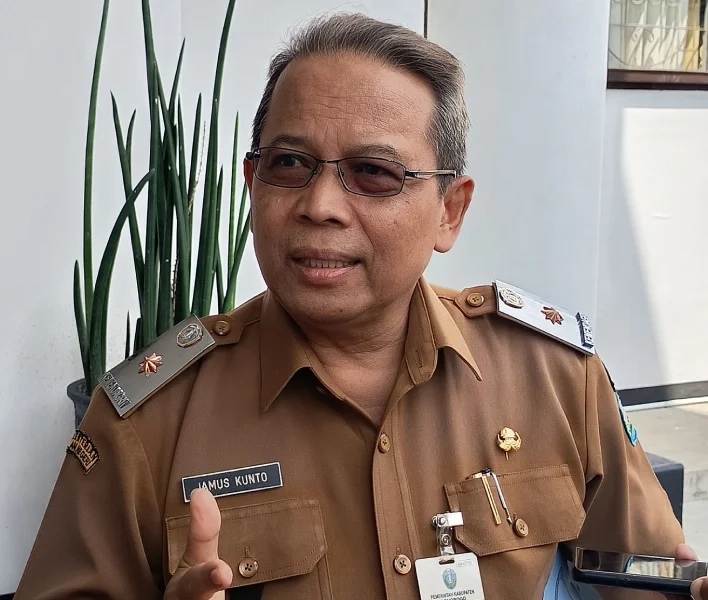 Harga Aspal Melonjak, Target Jalan Ponorogo Dipangkas