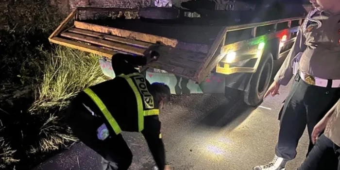 Ibu-Anak Tewas, Truk Parkir Disorot Polisi