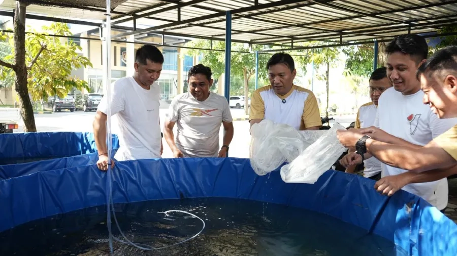 Imigrasi Kediri Tebar Nila, Klaim Dukung Ketahanan Pangan