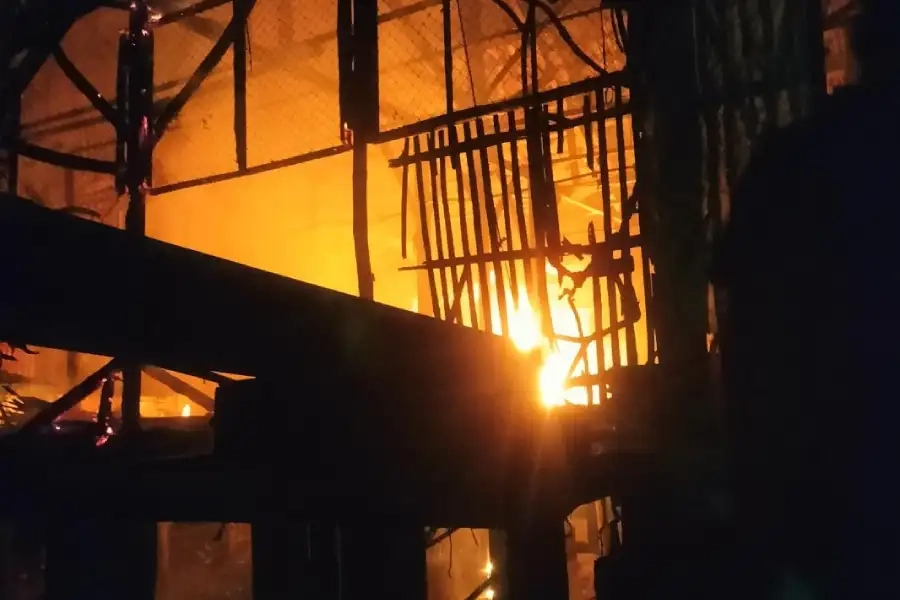 Kandang Ayam Ngoro Ludes, Penyebab Masih Misterius