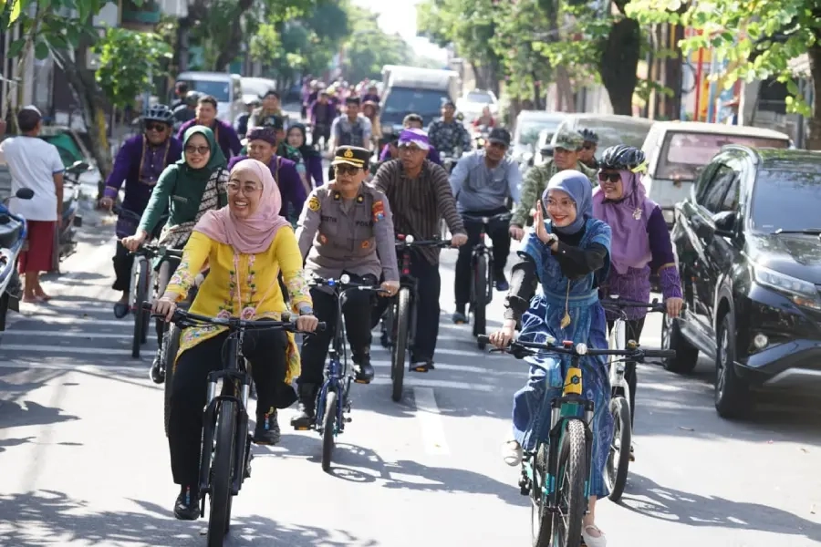 Kartini Bersepeda, Kediri Kampanye Lingkungan