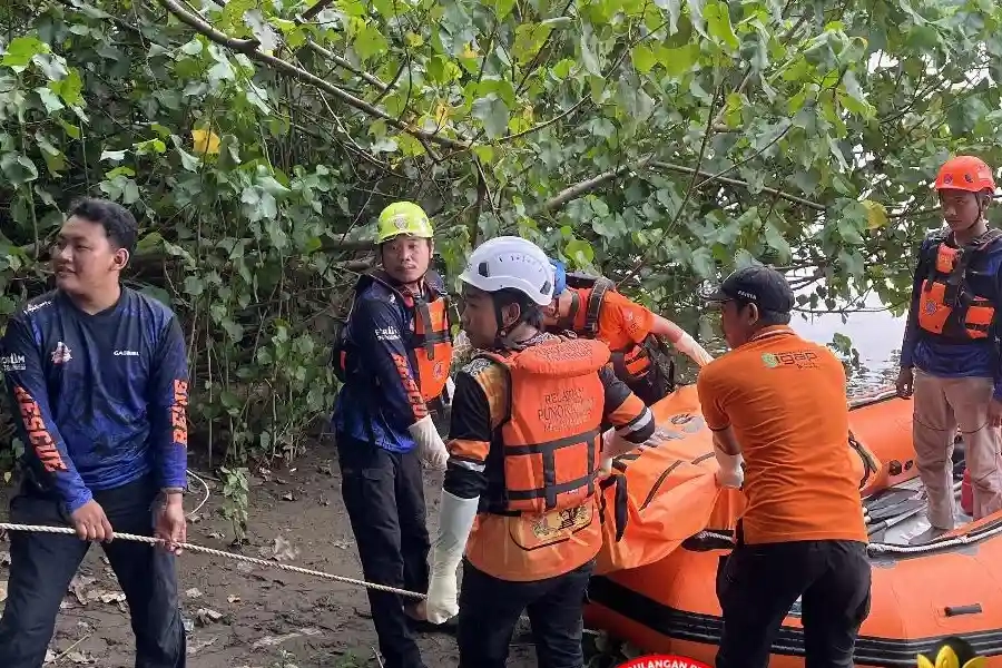 Mayat Misterius Mengapung di Brantas, Identitas Gelap