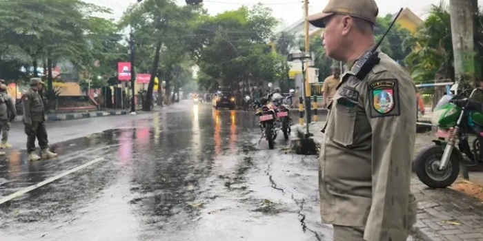 Penertiban PKL Jombang, Solusi atau Tekanan Ekonomi