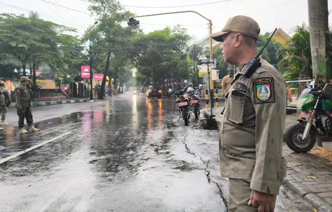 Penertiban PKL Jombang, Solusi atau Tekanan Ekonomi