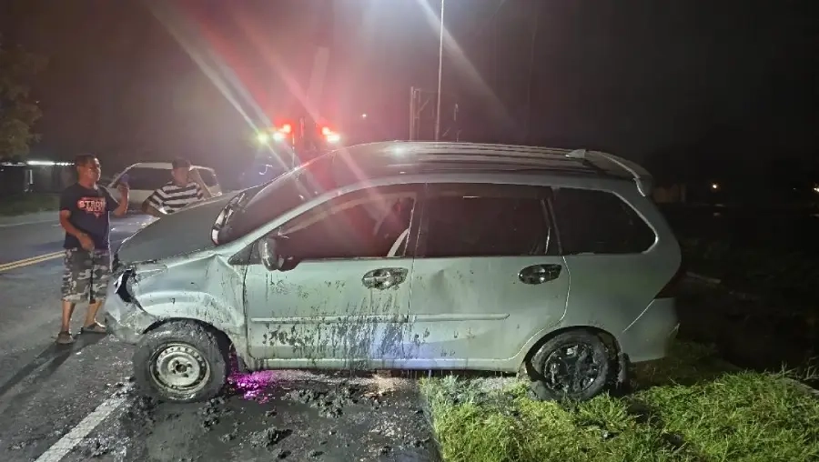 Pengemudi Diduga Serangan Jantung, Xenia Masuk Sungai