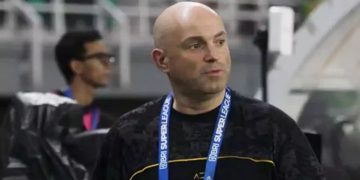 Persebaya Tertekan, Tavares Tunggu Kepastian Pemain