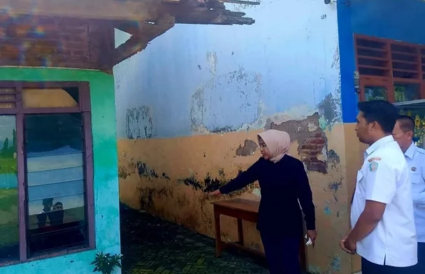 Sidak Sekolah Rusak, Pemkab Sidoarjo Didesak Bertindak Cepat
