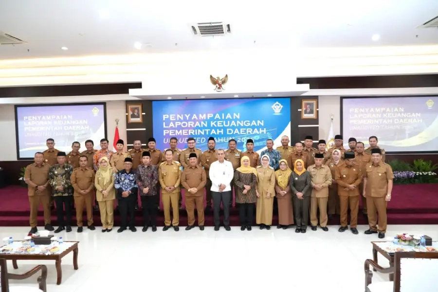Sidoarjo Serahkan LKPD, Target WTP Kembali Dipasang