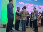 Arsinu Raih Award Yakes Telkom