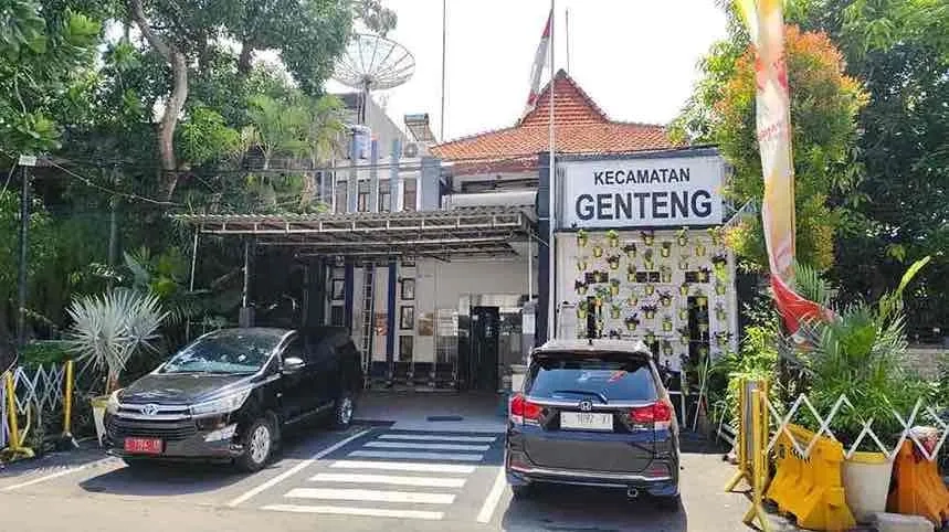 Gedung 80 Meter Picu Polemik Warga Surabaya