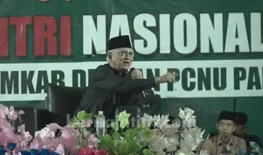 Gus Mus Didorong Selamatkan PBNU