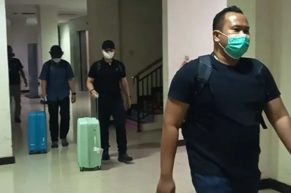 KPK Bawa Dua Koper dari Dinkes Ponorogo