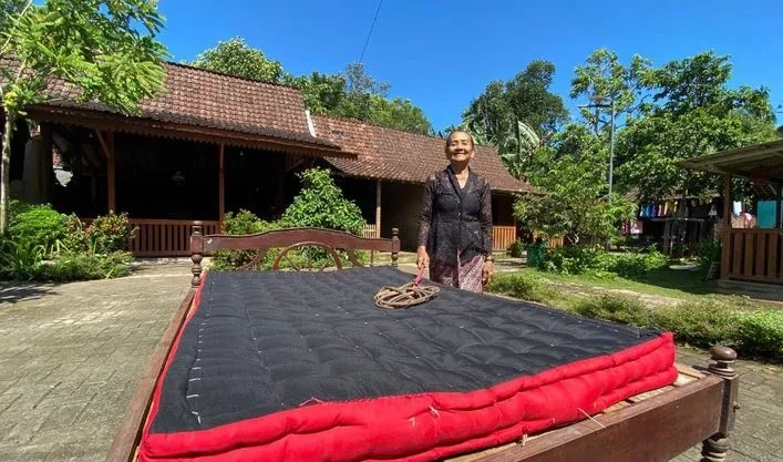 Mepe Kasur Osing Diyakini Tangkal Penyakit