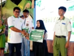 Petrokimia Gresik Buka Beasiswa Cetak Petani Muda Petrokimia Gresik Buka Beasiswa Cetak Petani Muda