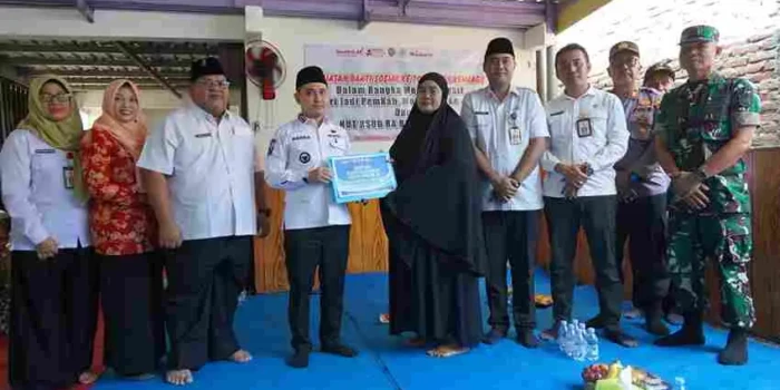 RSUD Basoeni Salurkan Bansos ke Pondok 99