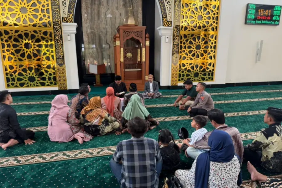 Tahanan Polresta Sidoarjo Menikah di Balik Jeruji