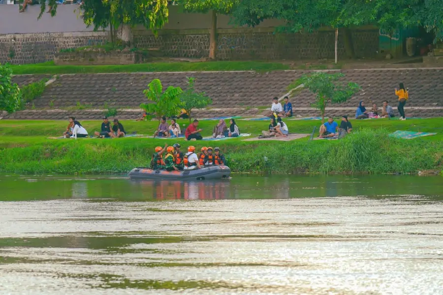 Warga Serbu Pladu Brantas, Pemkot Siaga Penuh