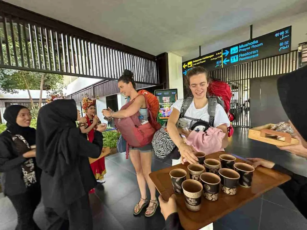 Wisatawan Disambut Khusus, Banyuwangi Perkuat Citra Pariwisata