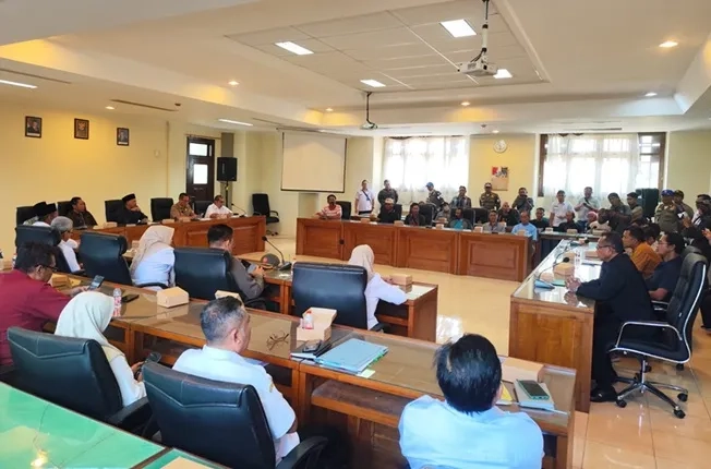 DPRD Minta Tambang Sayutan Dihentikan Sementara