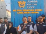 Kasus Ponsel Ilegal Juanda Seret Pegawai Bea Cukai