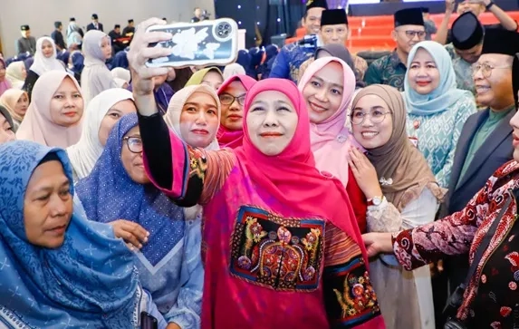 Khofifah Sukses Harus Disertai Keberkahan