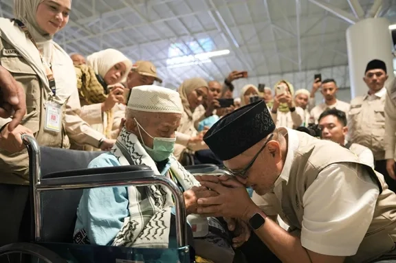 Menhaj Akui Kekurangan Mina, Lepas Kloter Pertama Pulang