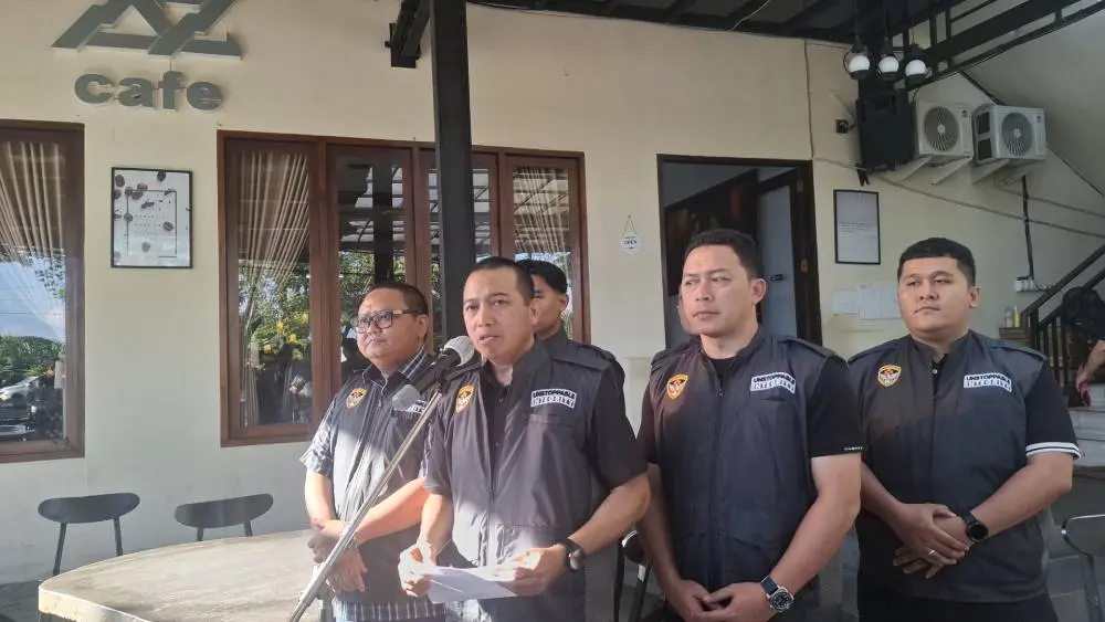 Pengusutan Ponsel Ilegal Melebar, Dua Kafe di Sidoarjo Digeledah