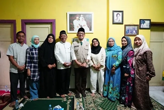 Petugas Haji Bertahan Meski Istri Wafat