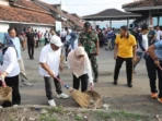 Wabup Jombang Pimpin Aksi Tekan Sampah Plastik