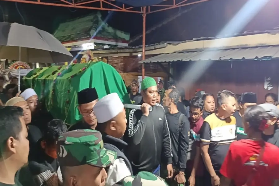 Cak-Tessy-Kenang-Perjuangan-Andie-Peci-di-Masa-Dualisme
